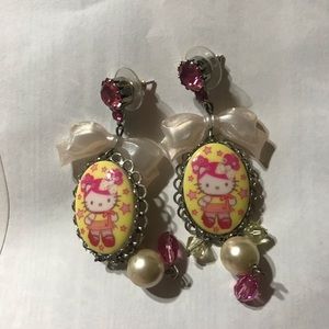 Hello Kitty x Tarina Tarantino earrings